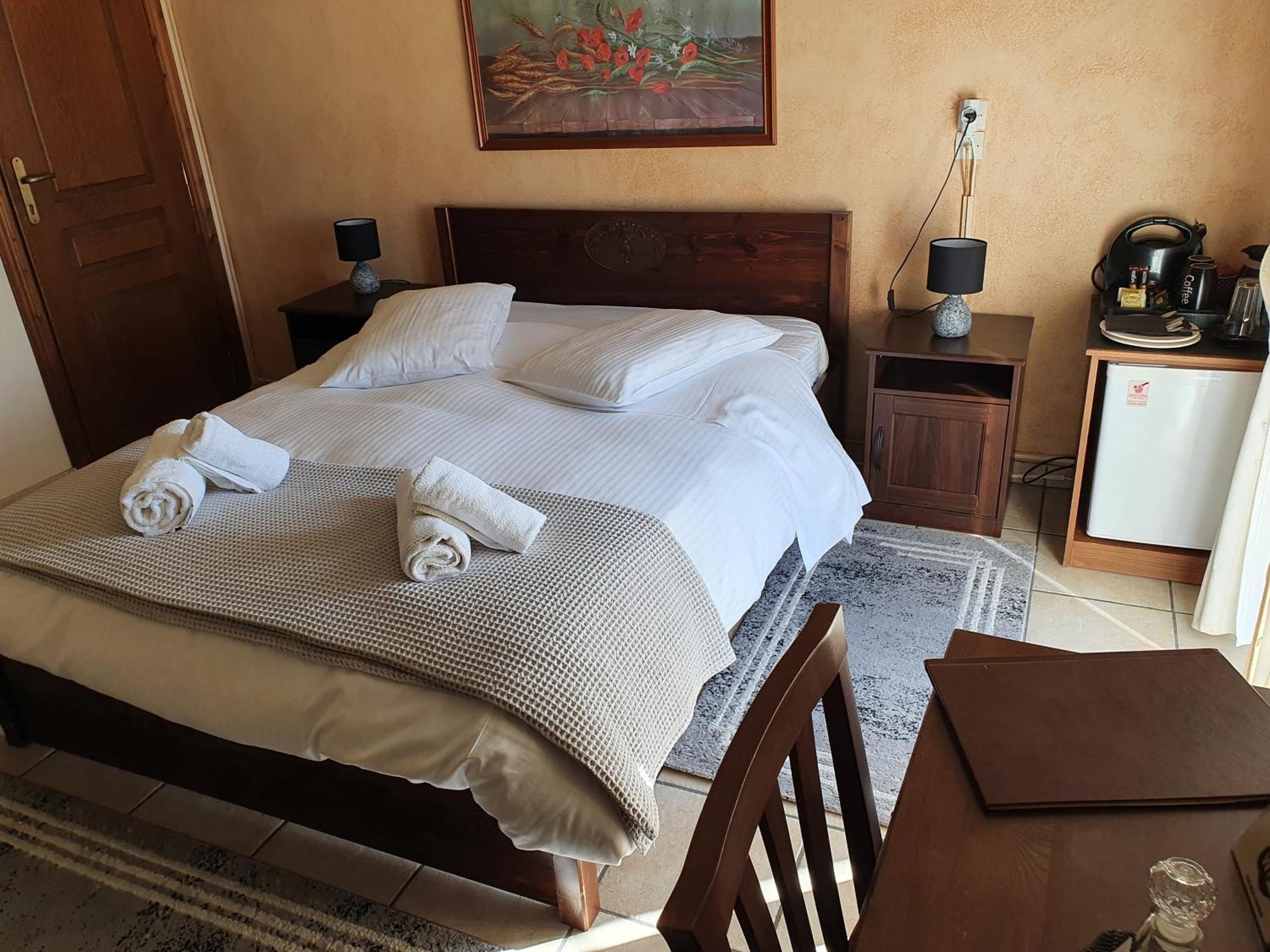 Semeli Guesthouse Karpenisi Ngoại thất bức ảnh
