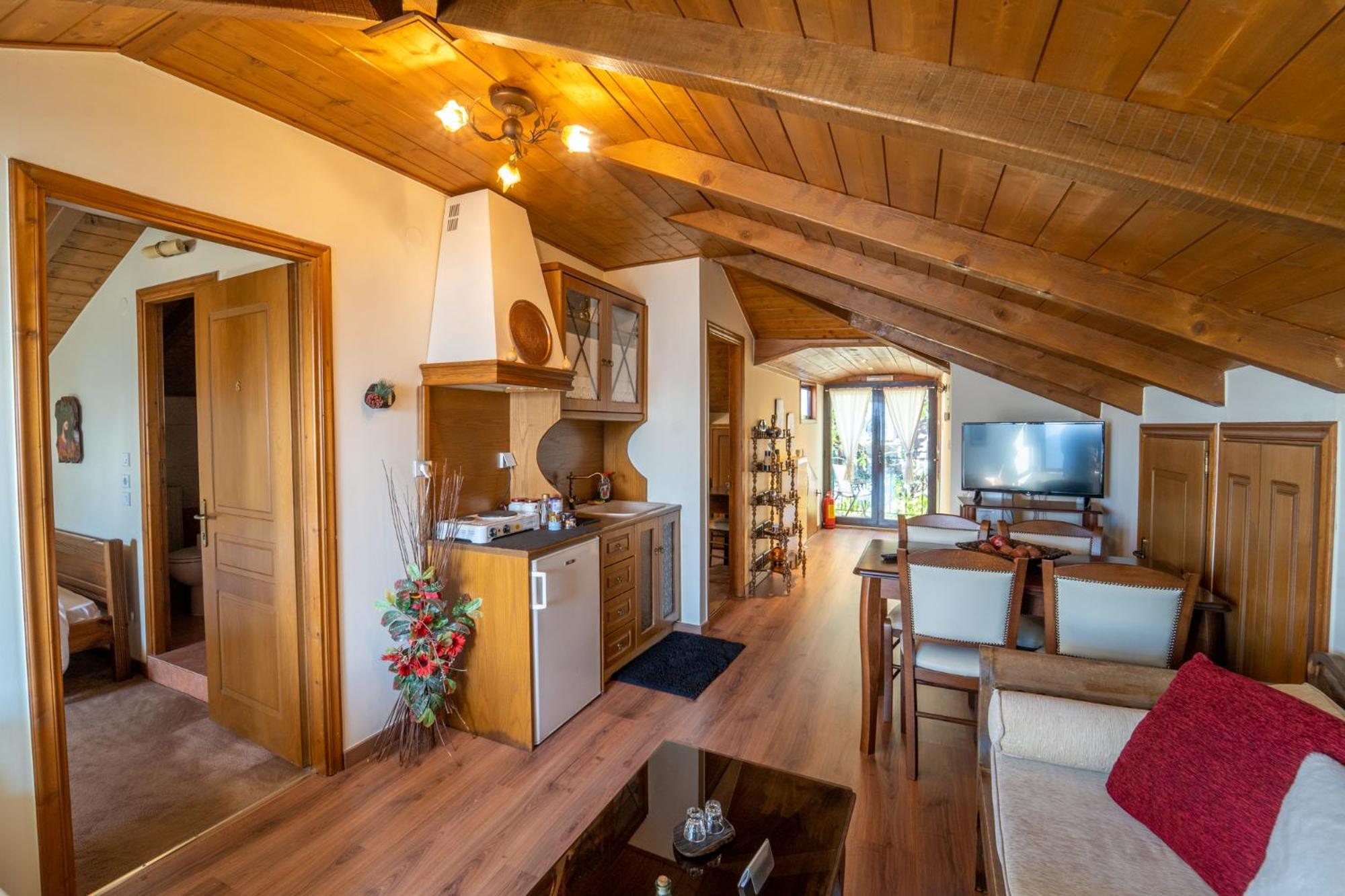 Semeli Guesthouse Karpenisi Ngoại thất bức ảnh