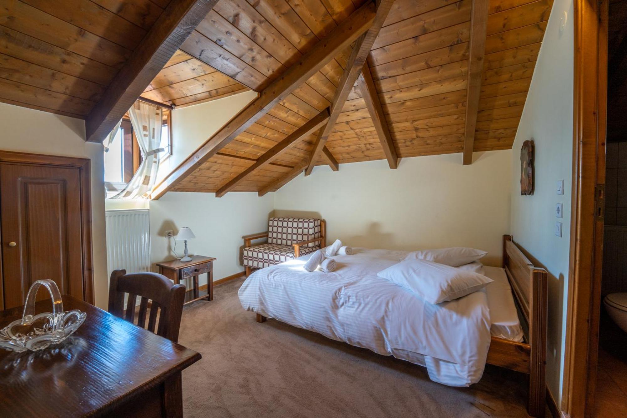 Semeli Guesthouse Karpenisi Ngoại thất bức ảnh