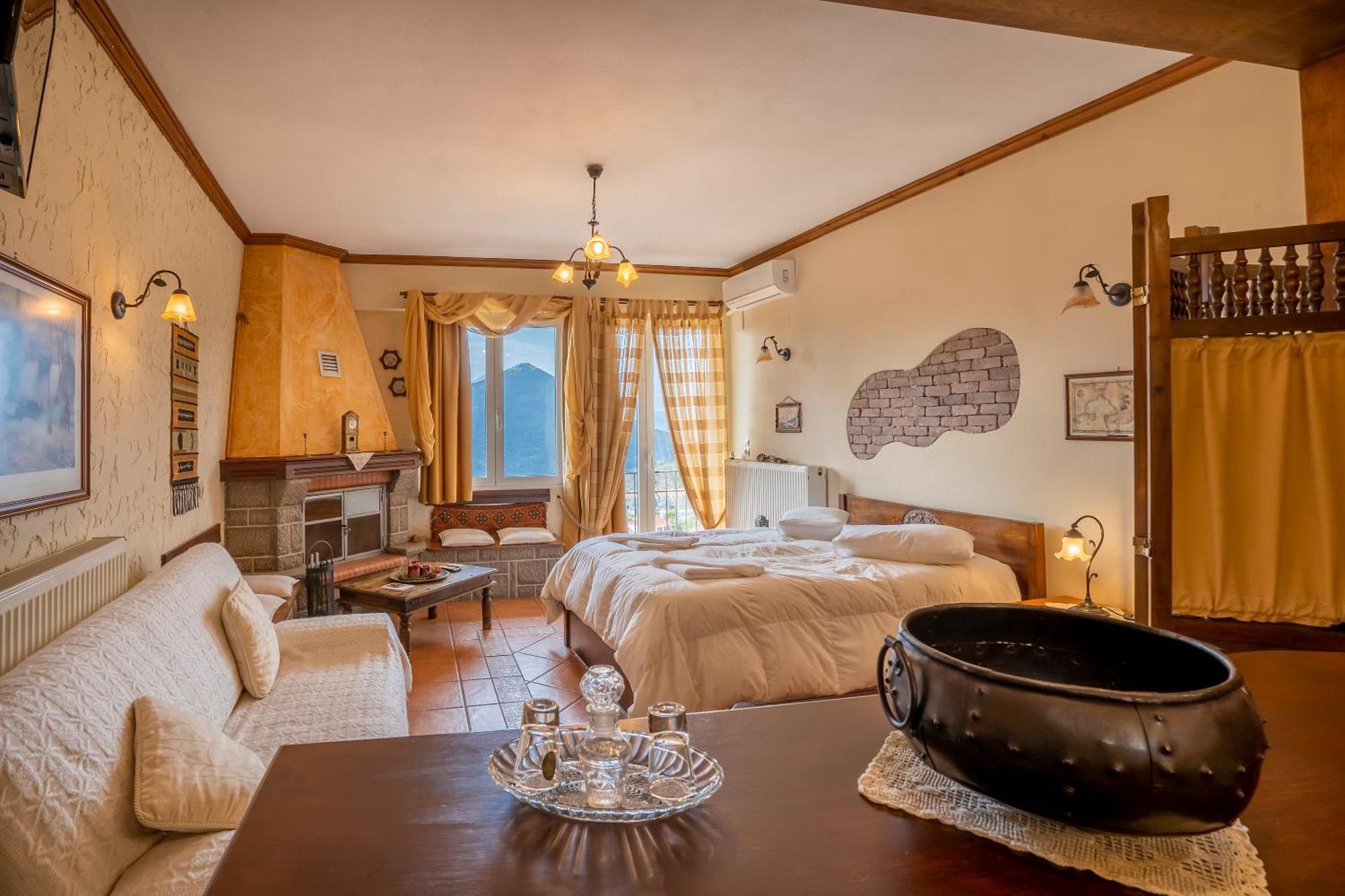 Semeli Guesthouse Karpenisi Ngoại thất bức ảnh