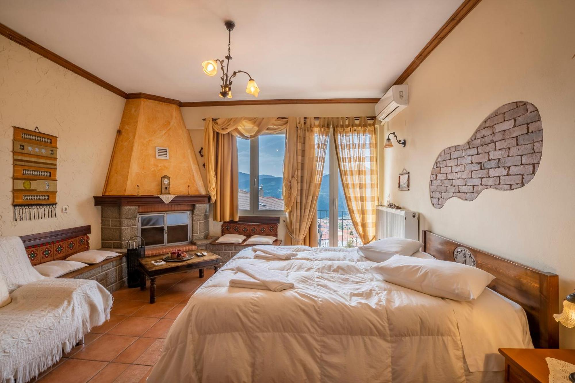 Semeli Guesthouse Karpenisi Ngoại thất bức ảnh