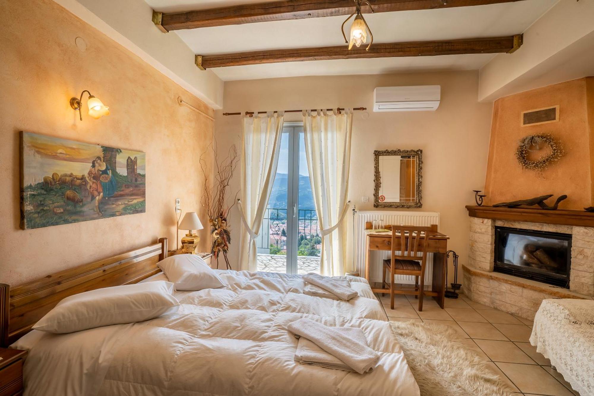 Semeli Guesthouse Karpenisi Ngoại thất bức ảnh