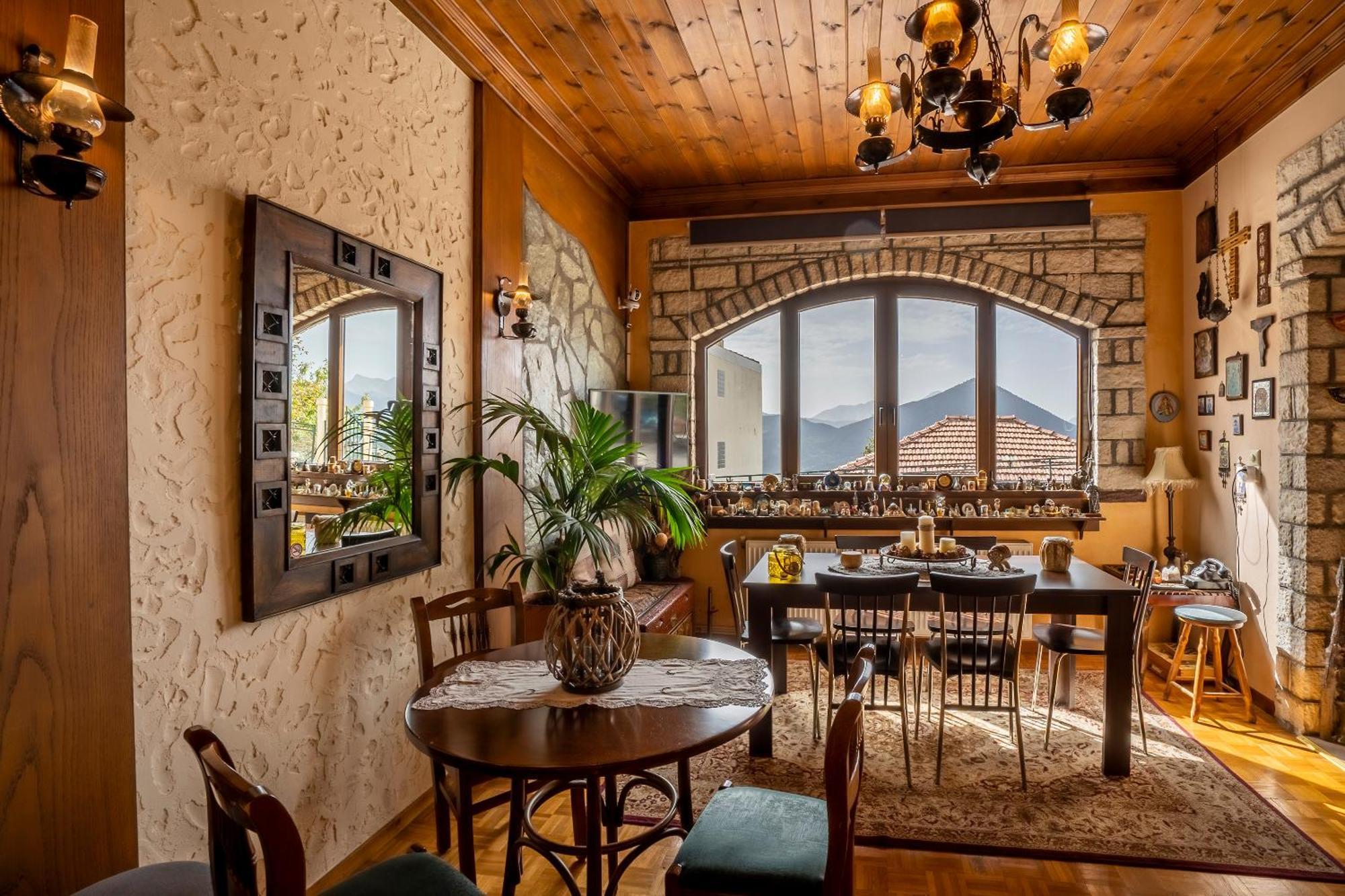 Semeli Guesthouse Karpenisi Ngoại thất bức ảnh